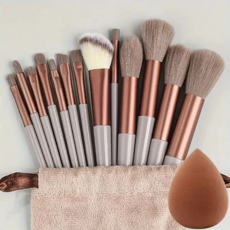 Luvia Make-up Pinselset – Weiche Profi-Pinsel für Foundation, Puder & Lidschatten