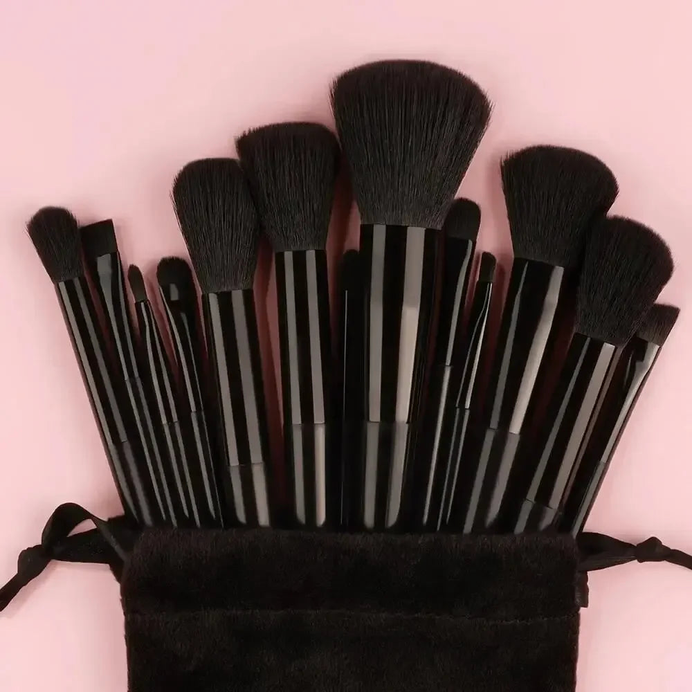 Luvia Make-up Pinselset – Weiche Profi-Pinsel für Foundation, Puder & Lidschatten